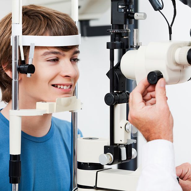 How_introduce_teenager_contact_lenses_row_3