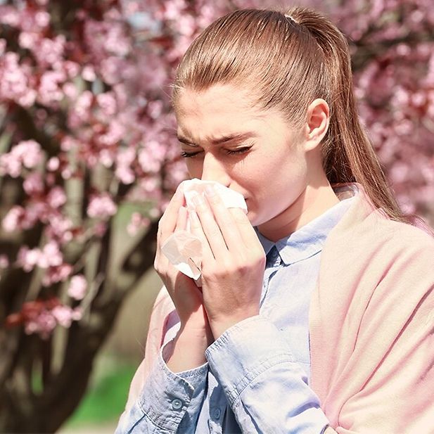 CMS_allergies-eyes-and-contact-lenses_inline_1
